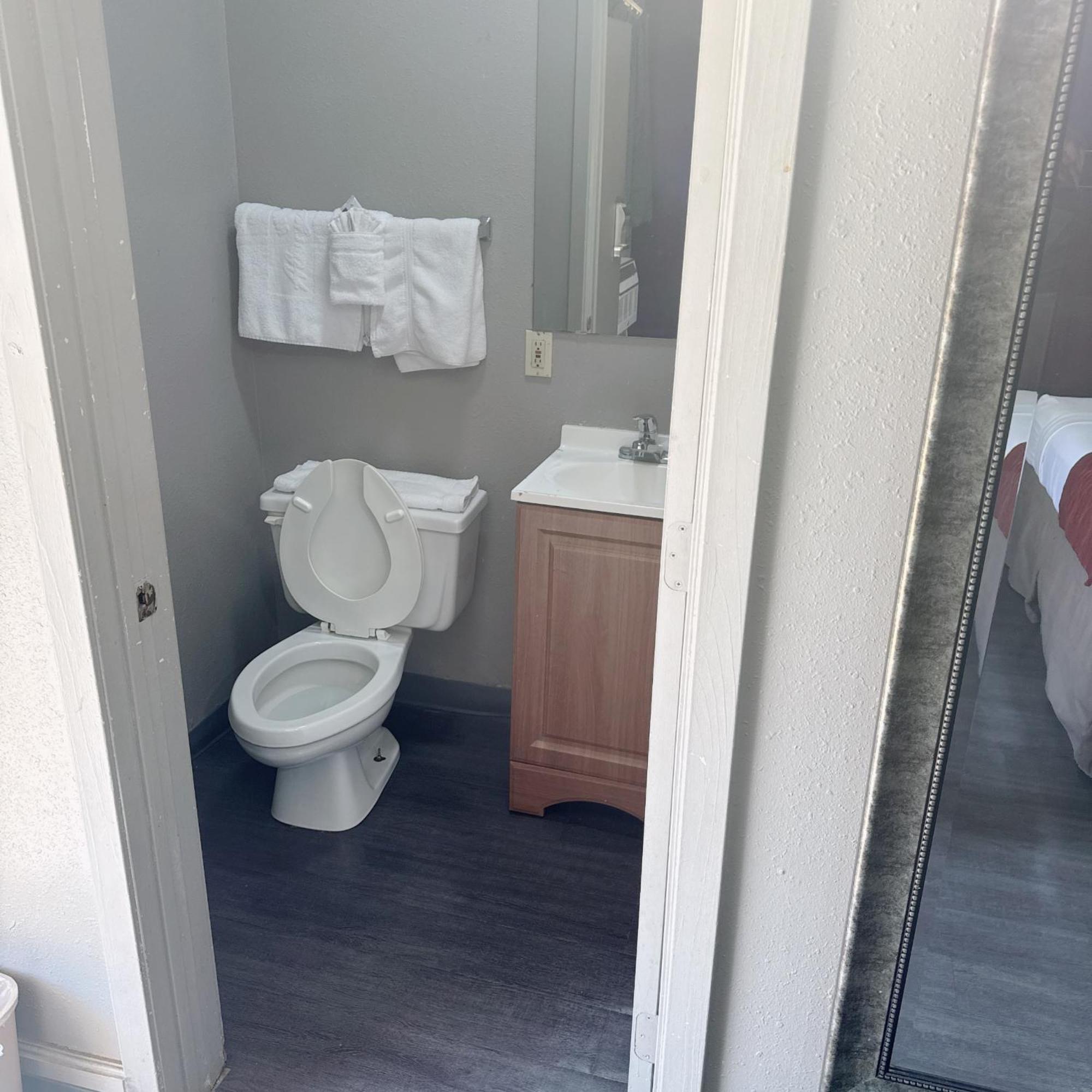 Deluxe Inn Bossier City Extérieur photo